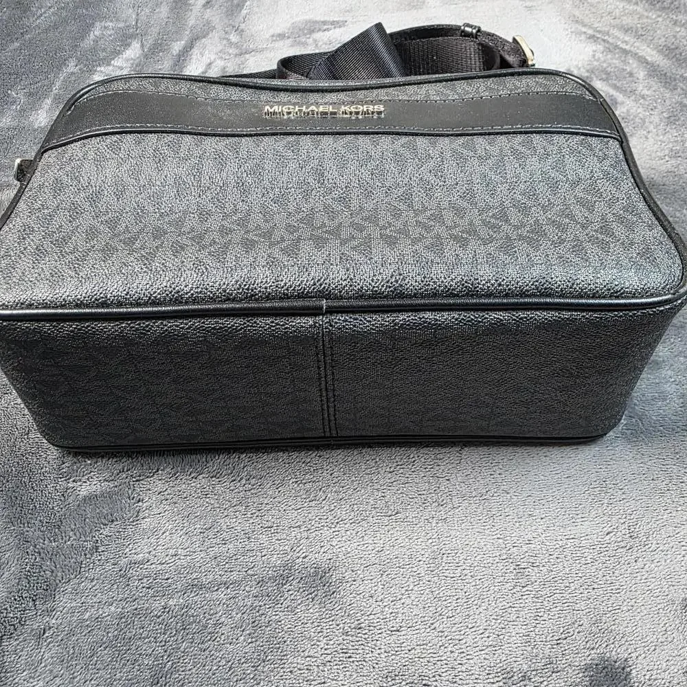 Michael Kors Kenley Black Crossbody